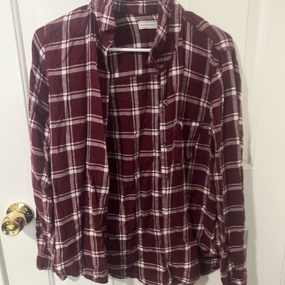 Maroon American Eagle Women’s Flannel Medium